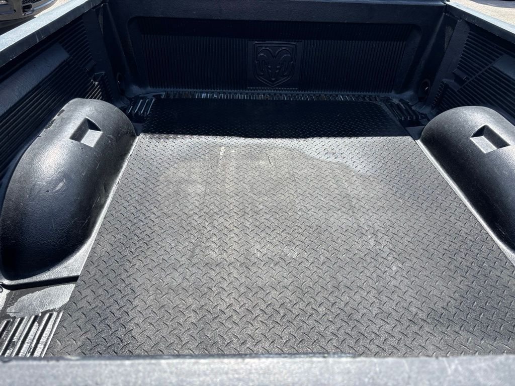 Certified Used 2018 Gray Ram Express image 31