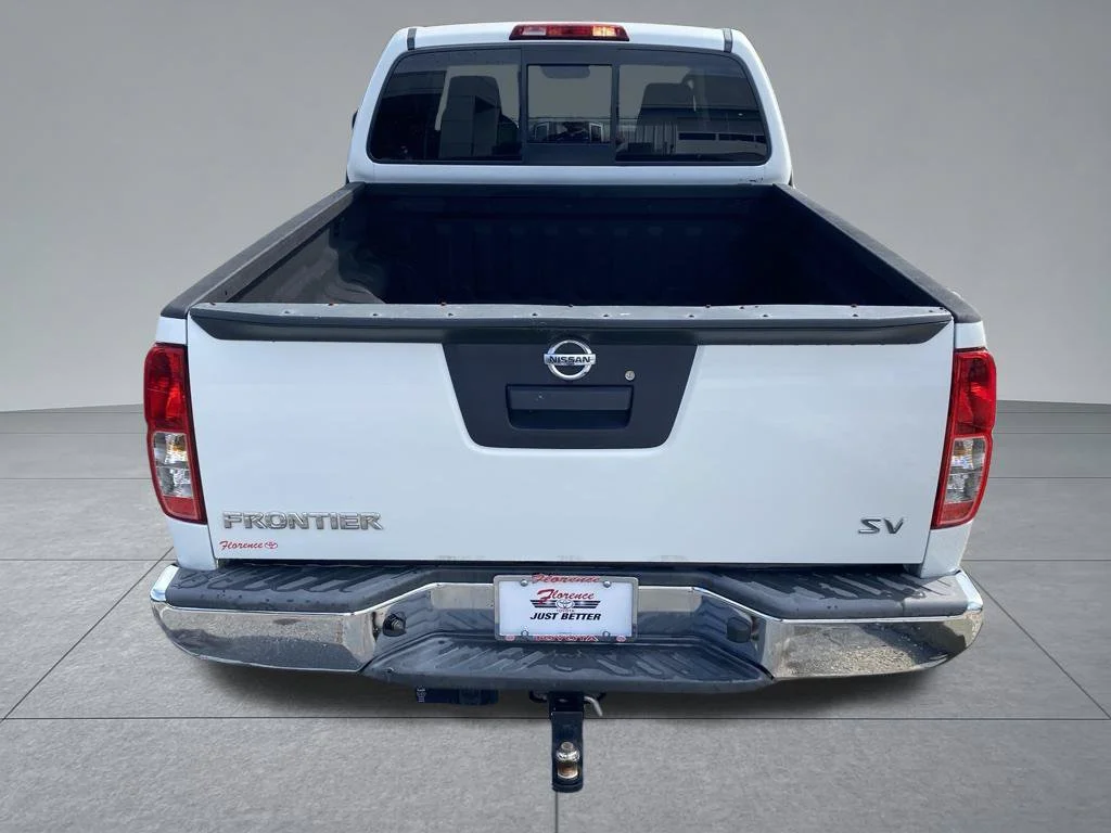 Used 2018 White Nissan SV image 9