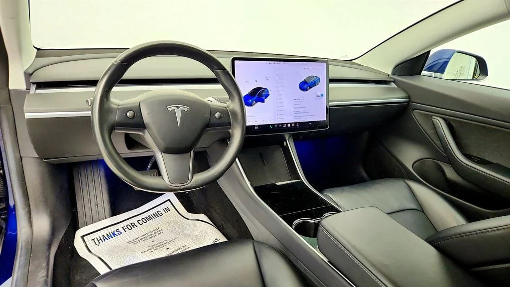 Used 2018 Deep Blue Metallic Tesla Long Range Battery RWD w/ 19