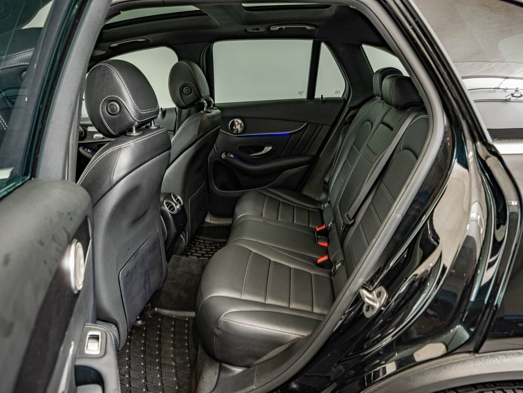 Used 2022 Black Mercedes-Benz GLC 300 image 31