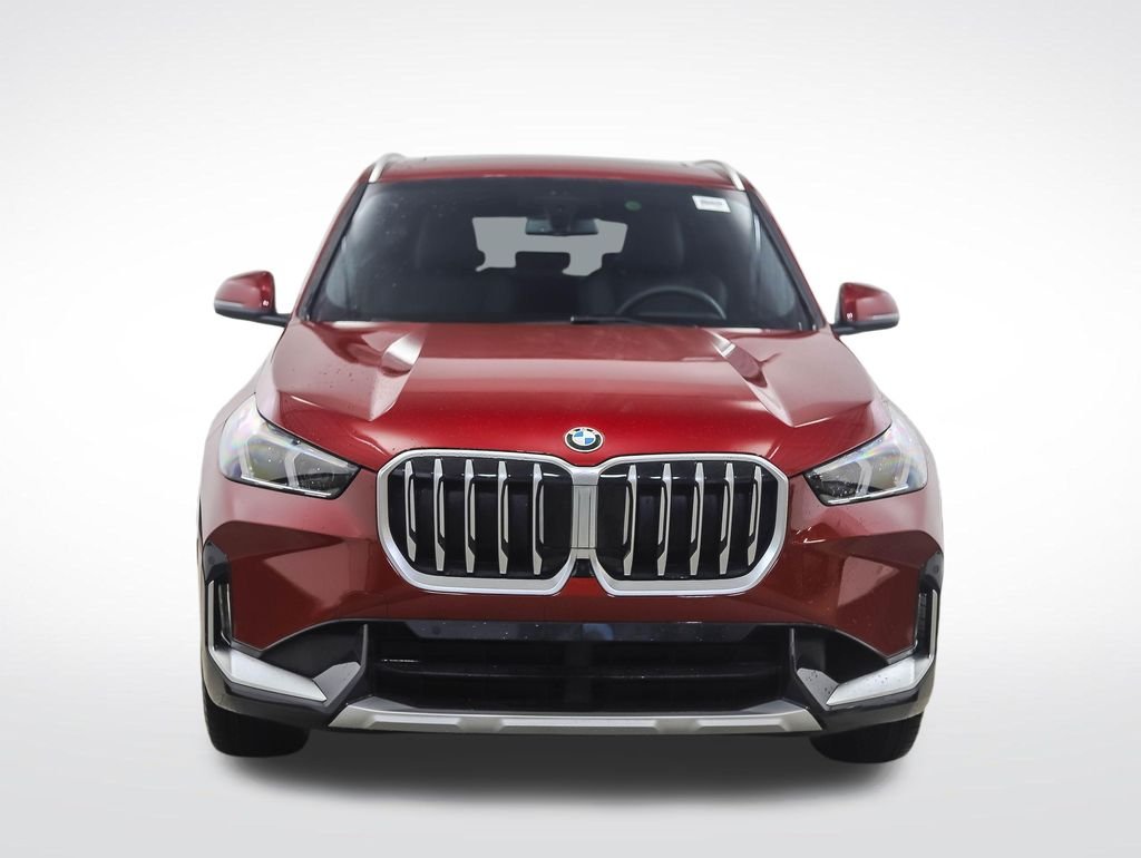 Used 2026 Red Metallic BMW xDrive28i image 8