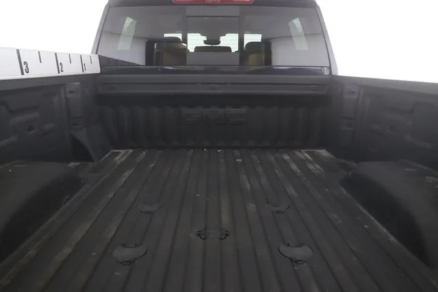 Used 2025 Black GMC Denali image 31