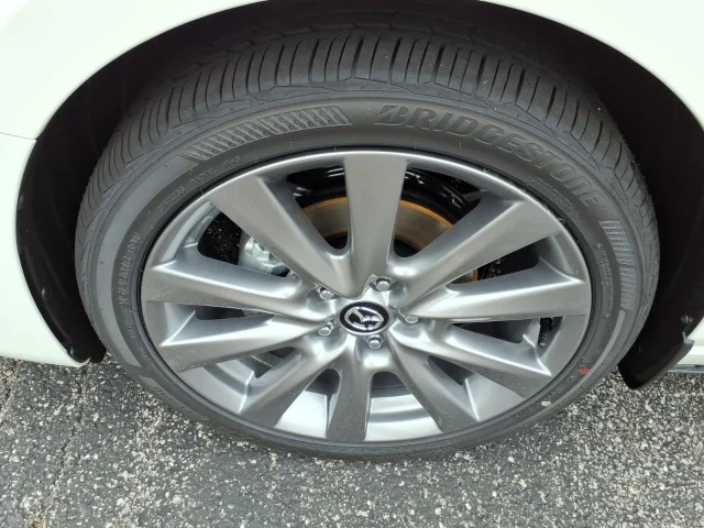 New 2026 Snowflake White Pearl Mazda 2.5 S Preferred image 9