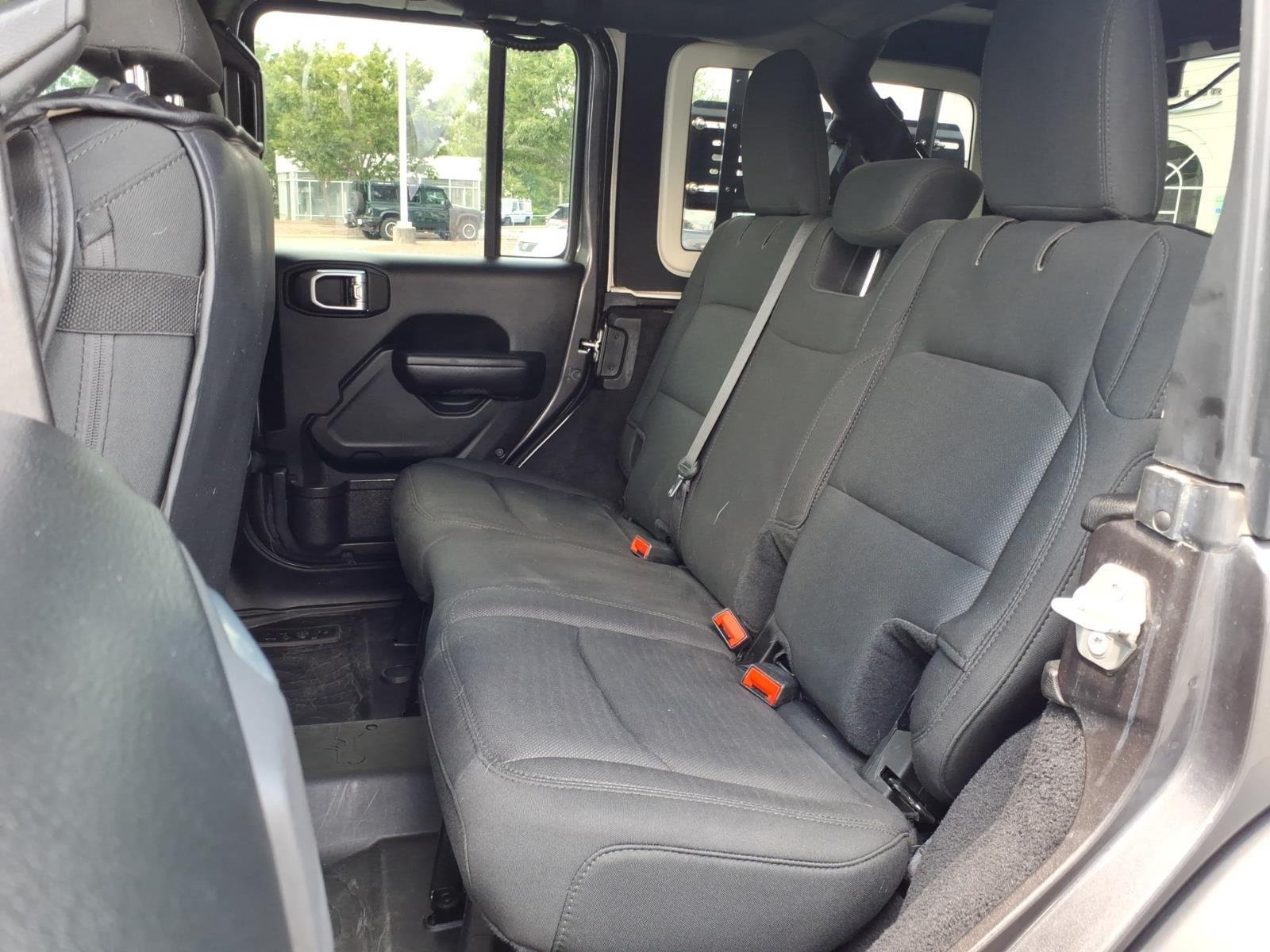 Used 2020 Granite Crystal Metallic Clearcoat Jeep Sport Altitude image 20
