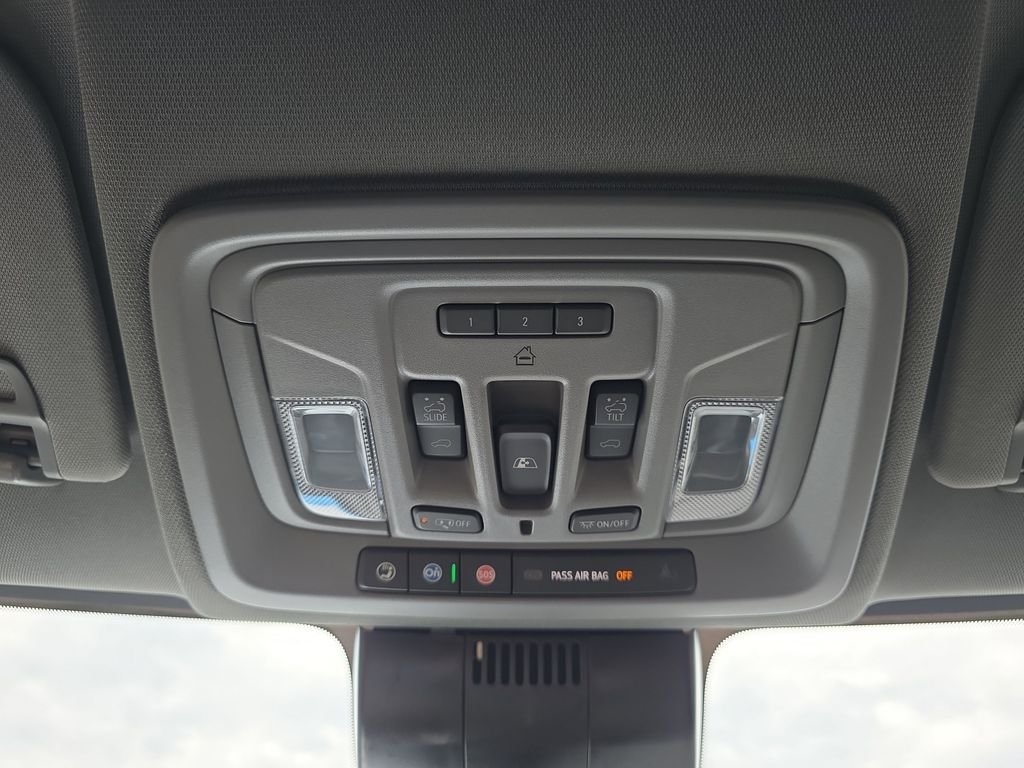 Used 2026 Silver GMC Elevation image 30