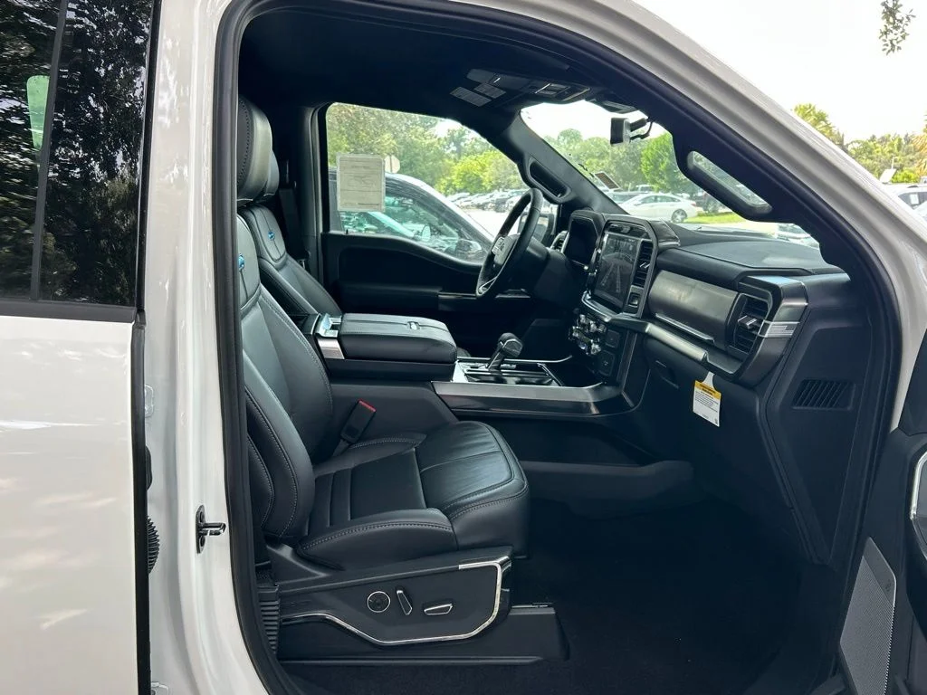 New 2026 White Ford Platinum image 39