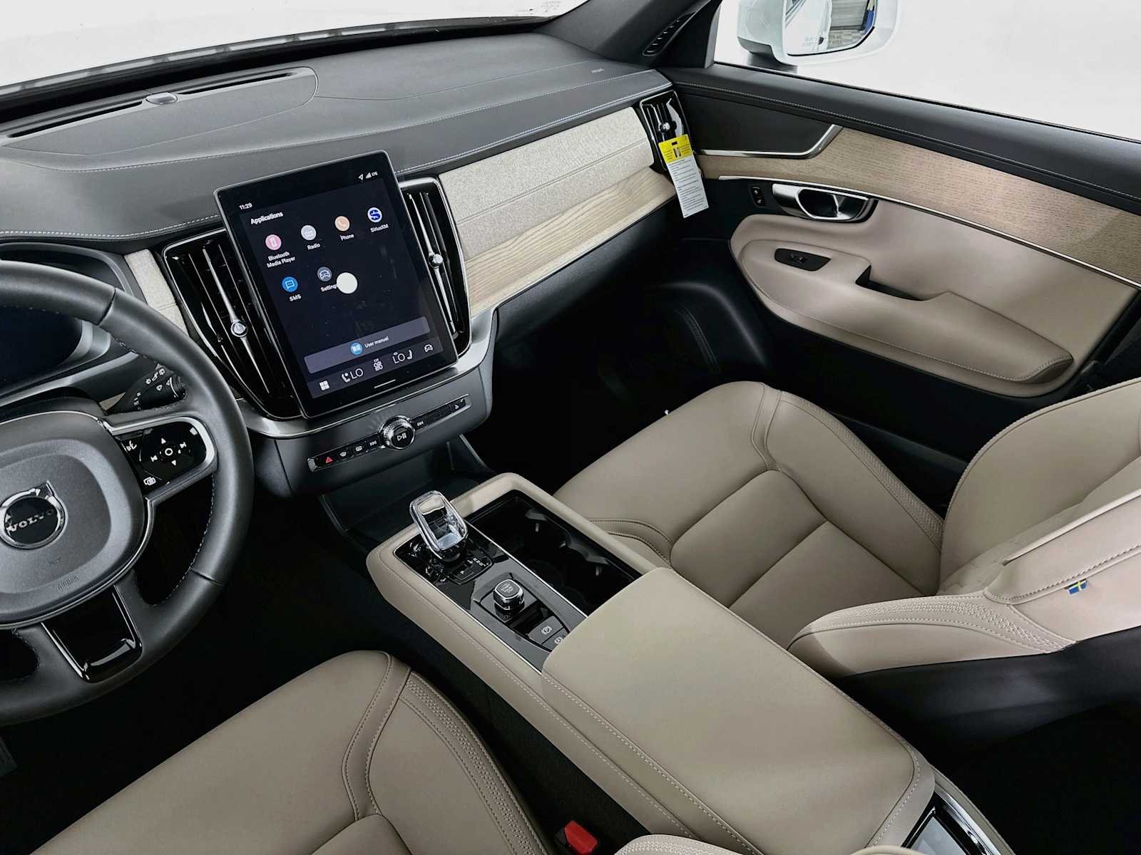 New 2026 Crystal White Volvo Plus image 21