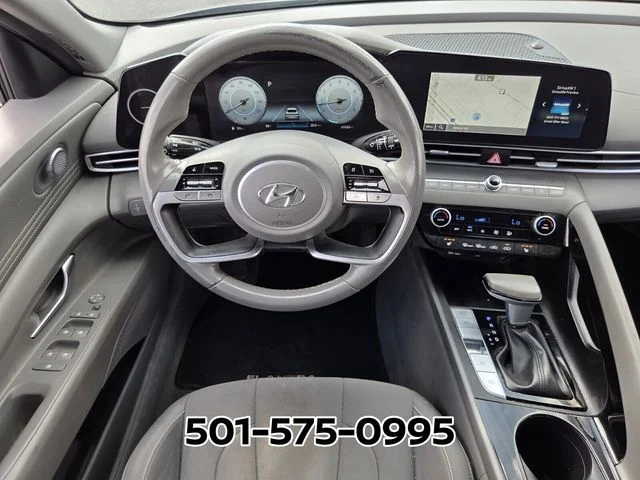 Used 2023 Silver Hyundai SEL image 12