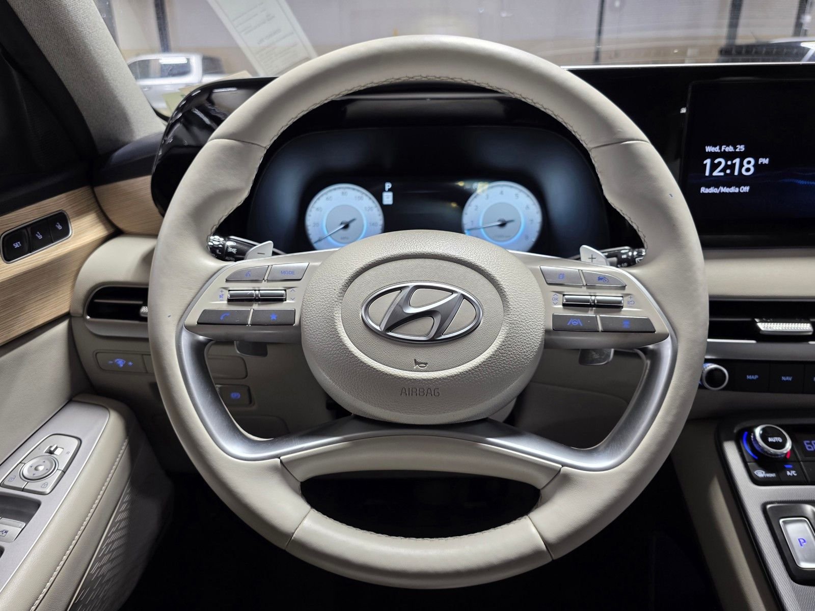 Certified Used 2023 Moonlight Cloud Hyundai Limited image 33