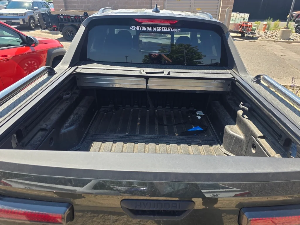 Used 2025 Rockwood Green Hyundai SEL Activity image 10