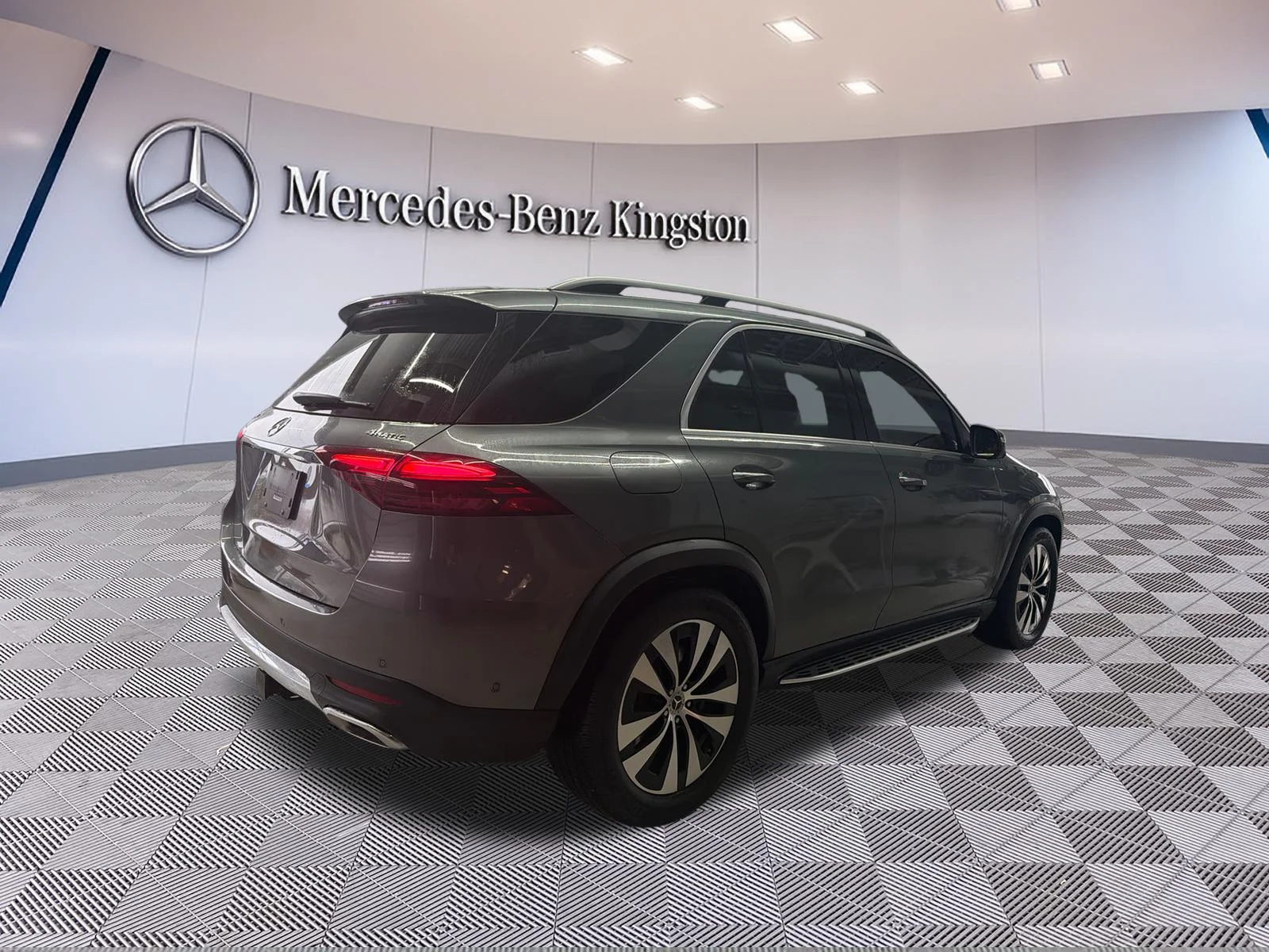 Certified Used 2025 02992 Mercedes-Benz GLE 450 4MATIC SUV image 5