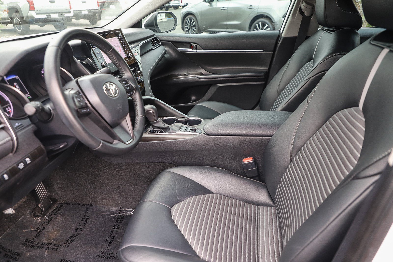 Certified Used 2023 Ice Cap Toyota SE image 17