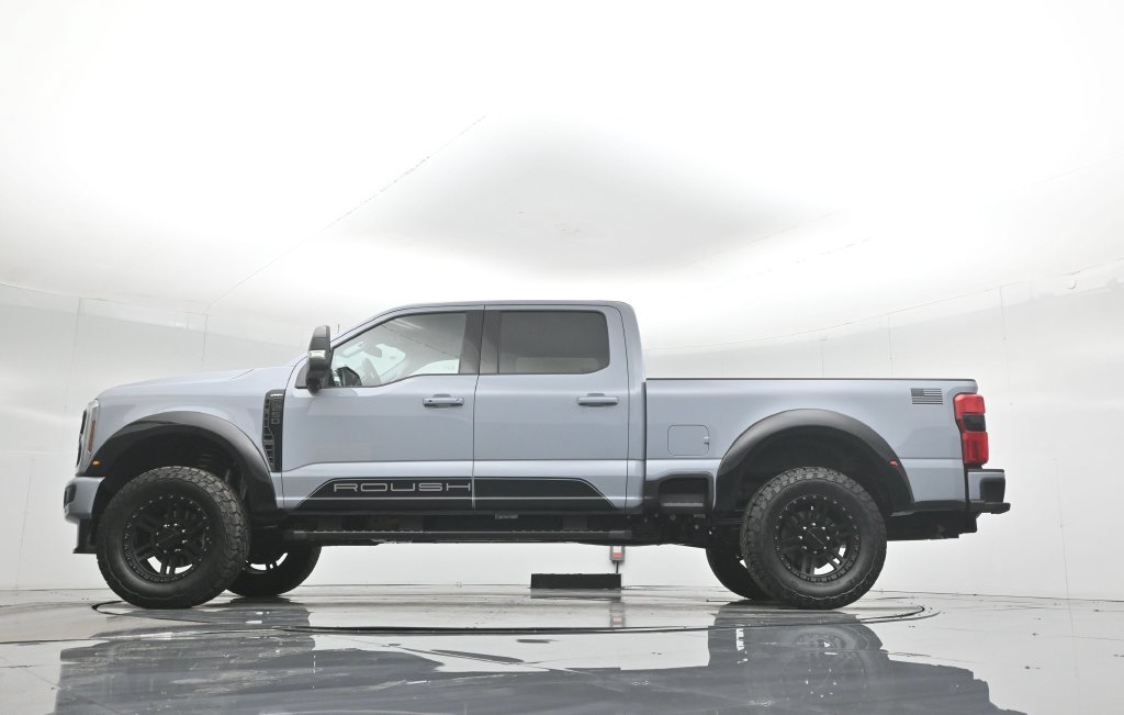 New 2026 Glacier Gray Metallic Tri-Coat Ford Lariat image 56