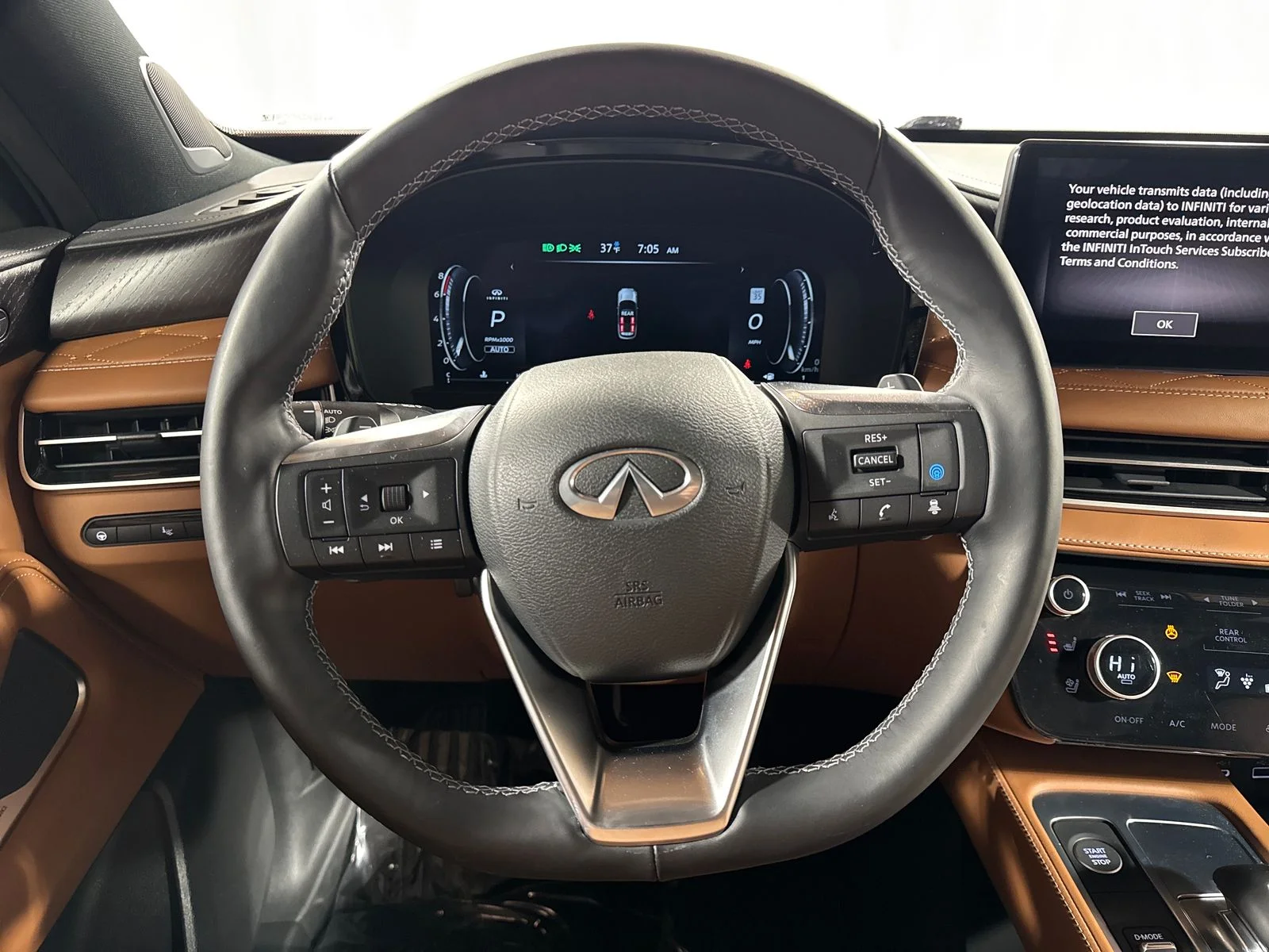 Used 2025 Red INFINITI Autograph image 17