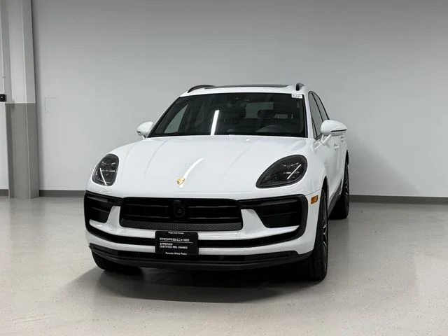 2026 Porsche Macan 