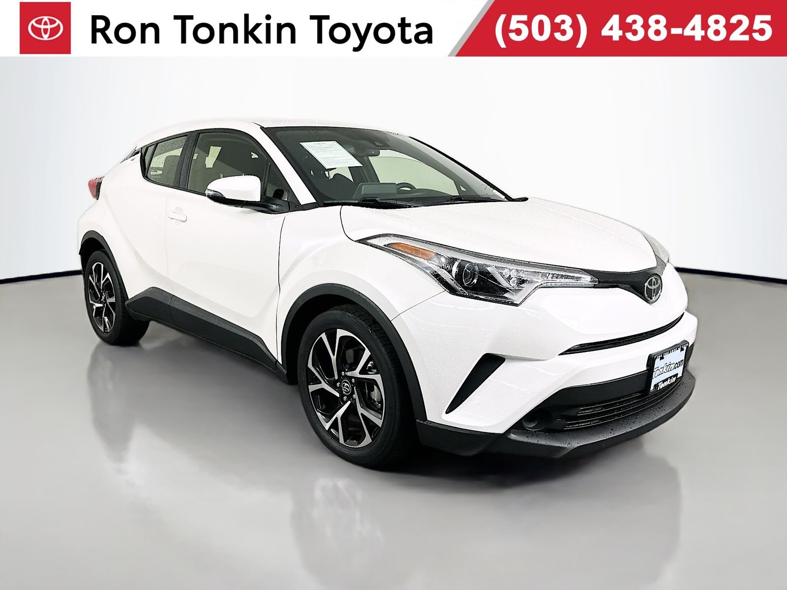 Used 2019 Blizzard Pearl Toyota XLE image 1