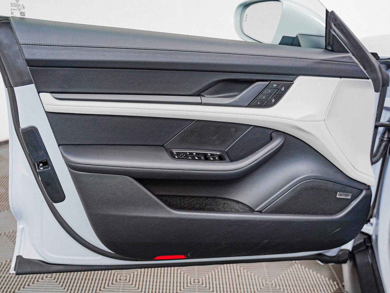 New 2026 ICE GREY M Porsche 4S Cross Turismo image 24