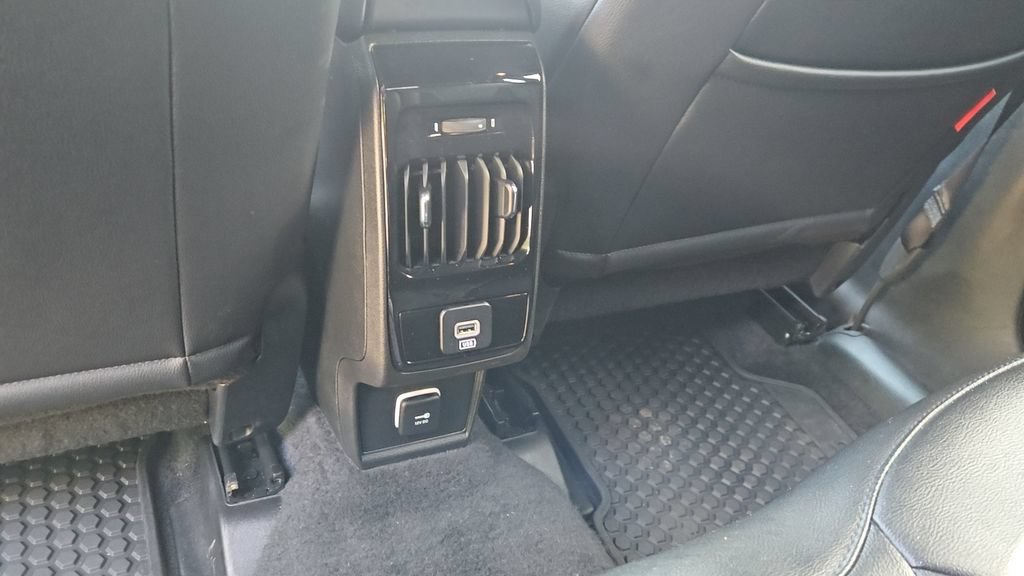 Used 2025 Hydro Blue Pearlcoat Jeep Trailhawk image 22