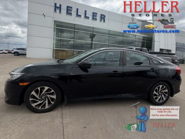 Used 2016  Honda EX image 1