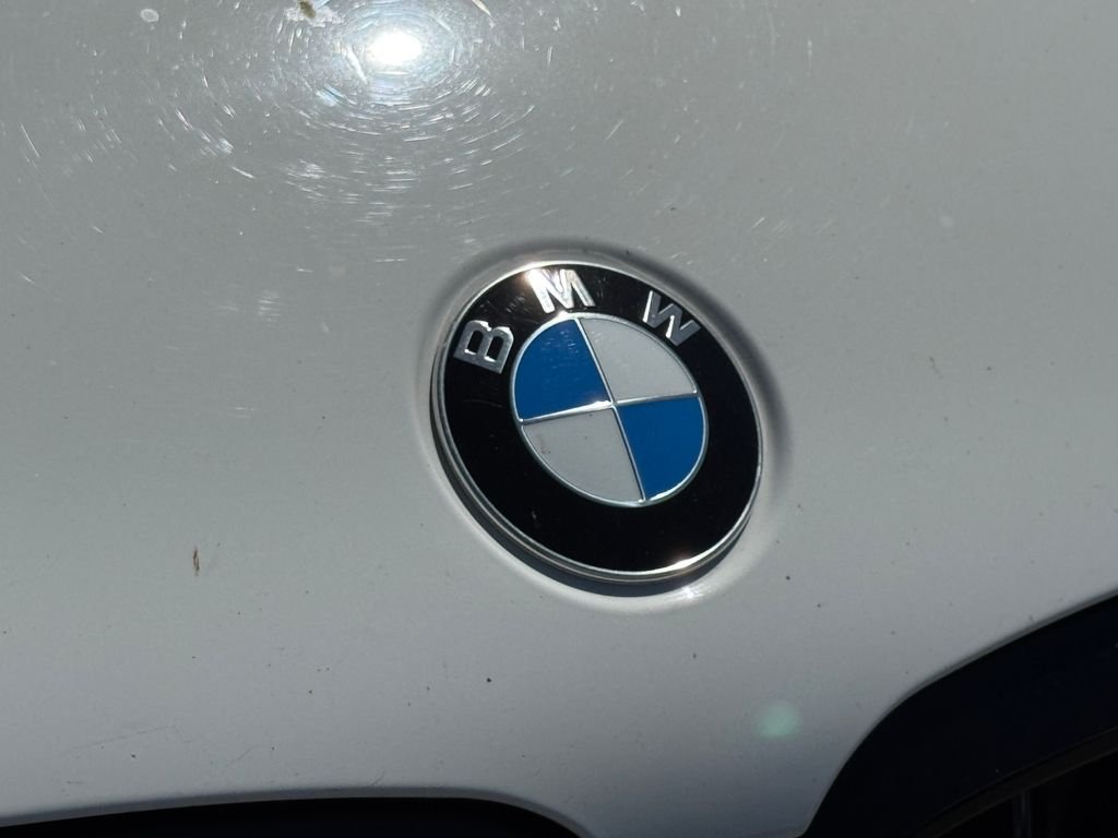 Used 2018 White BMW 530e iPerformance image 3