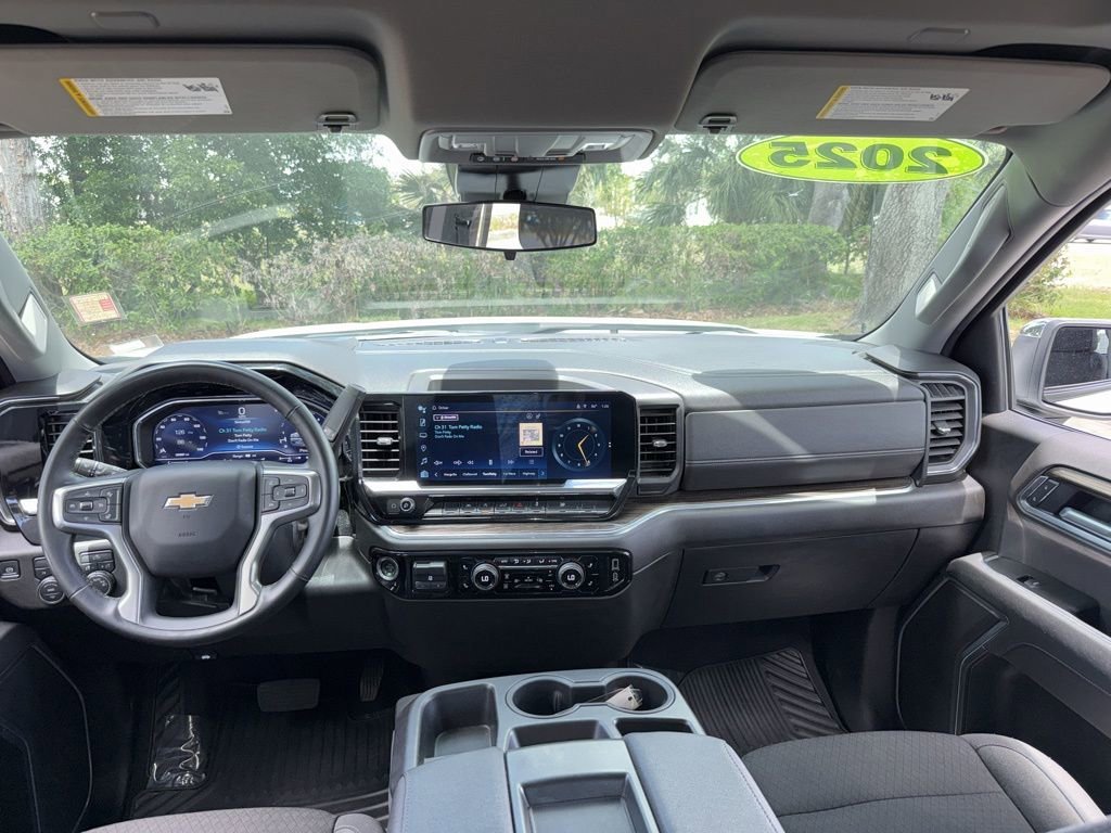 2025 Chevrolet Silverado 1500 LT - Photo 18