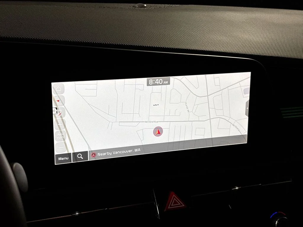 Used 2023 Gray Kia Wind image 16