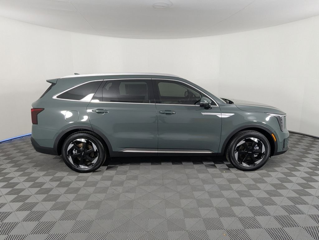 New 2026 Cityscape Green Kia EX image 8