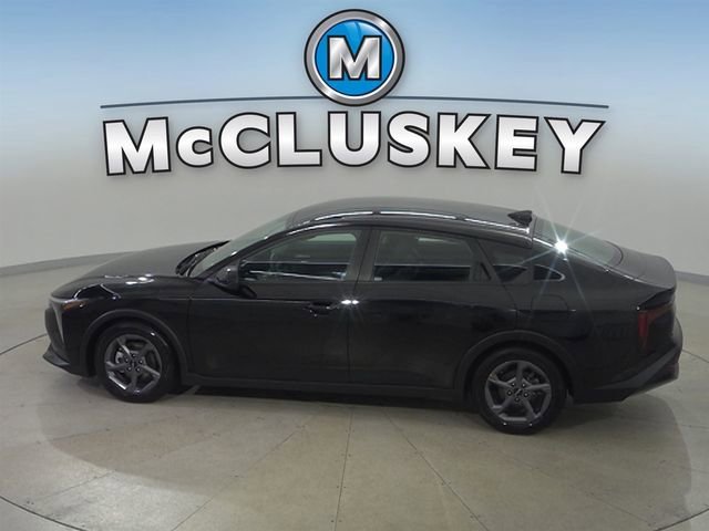 Used 2025 Black Kia LXS image 10