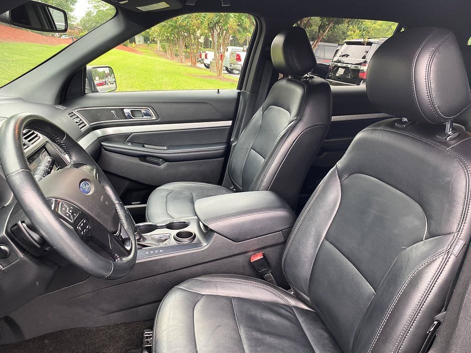 Used 2017 Magnetic Ford XLT image 11