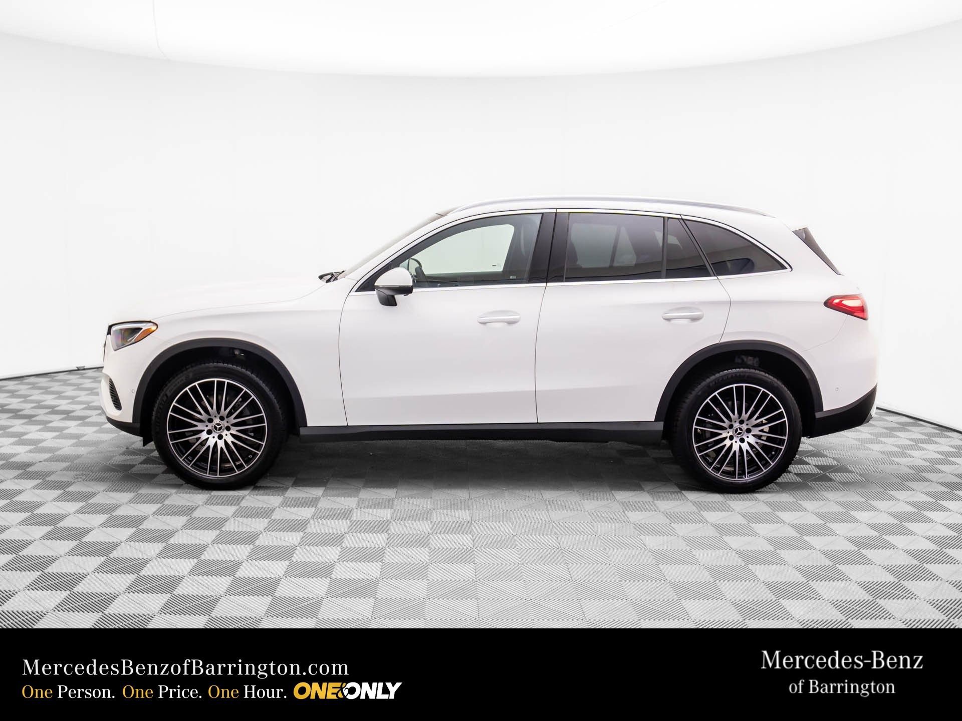 New 2026 Polar White Mercedes-Benz GLC 300 image 43