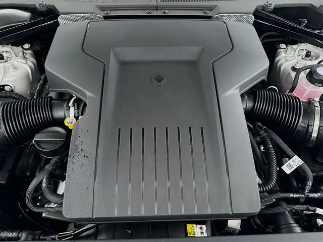 New 2026 Borasco Grey Land Rover  OCTA image 32