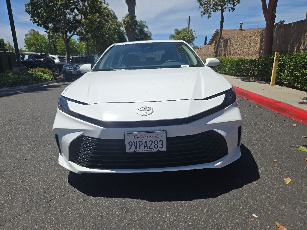 Used 2025 White Toyota LE image 3