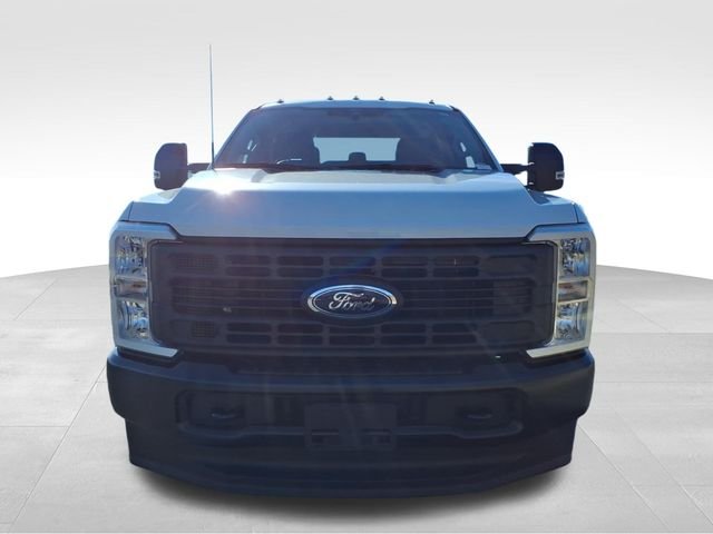 2026 Ford F-350 Super Duty Chassis Cab XL - Photo 14