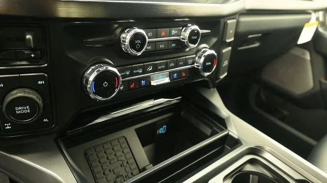 New 2026 Avalanche Ford F-250® Lariat® image 18