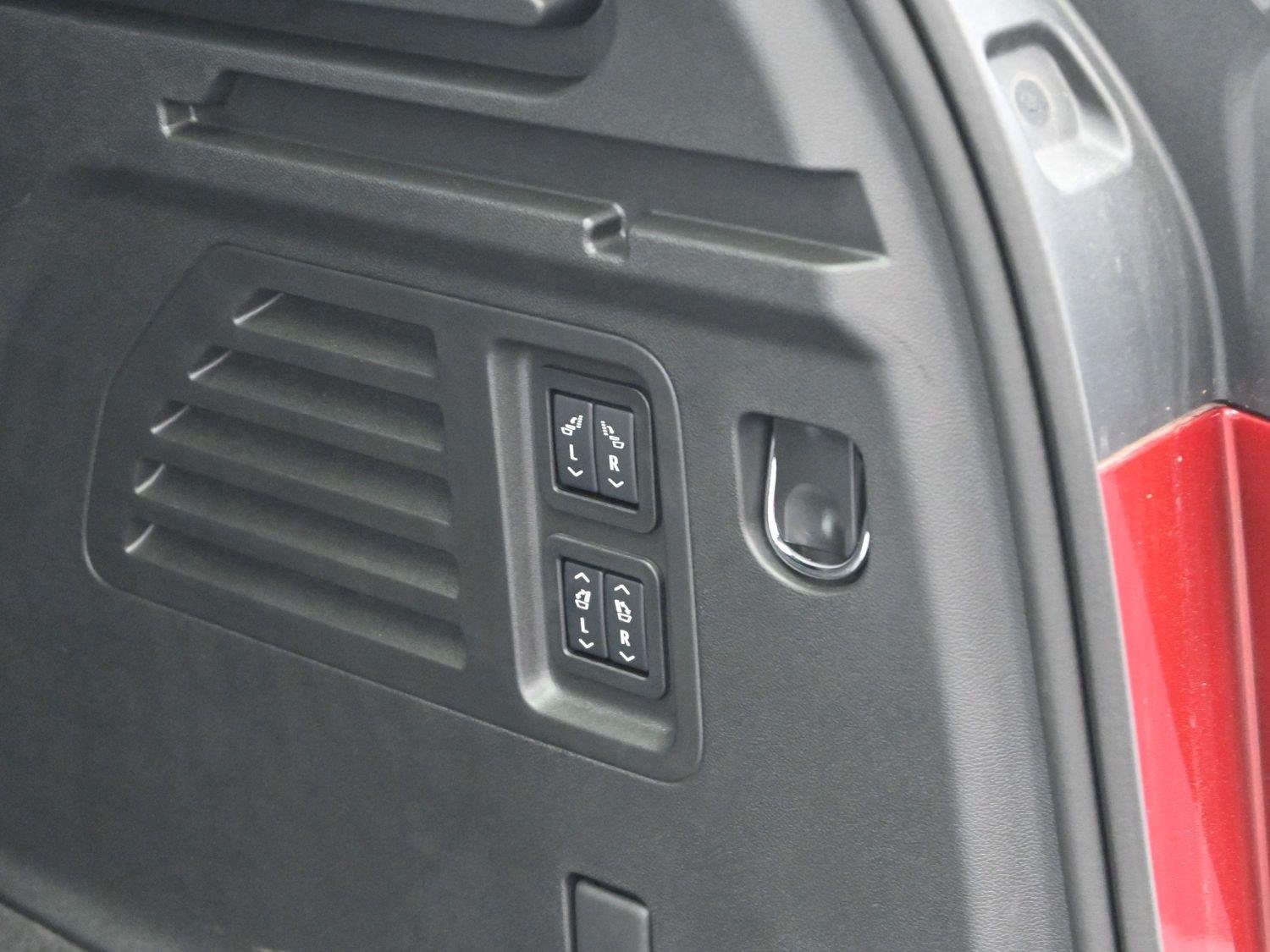Used 2025 Radiant Red Tintcoat Chevrolet High Country image 10