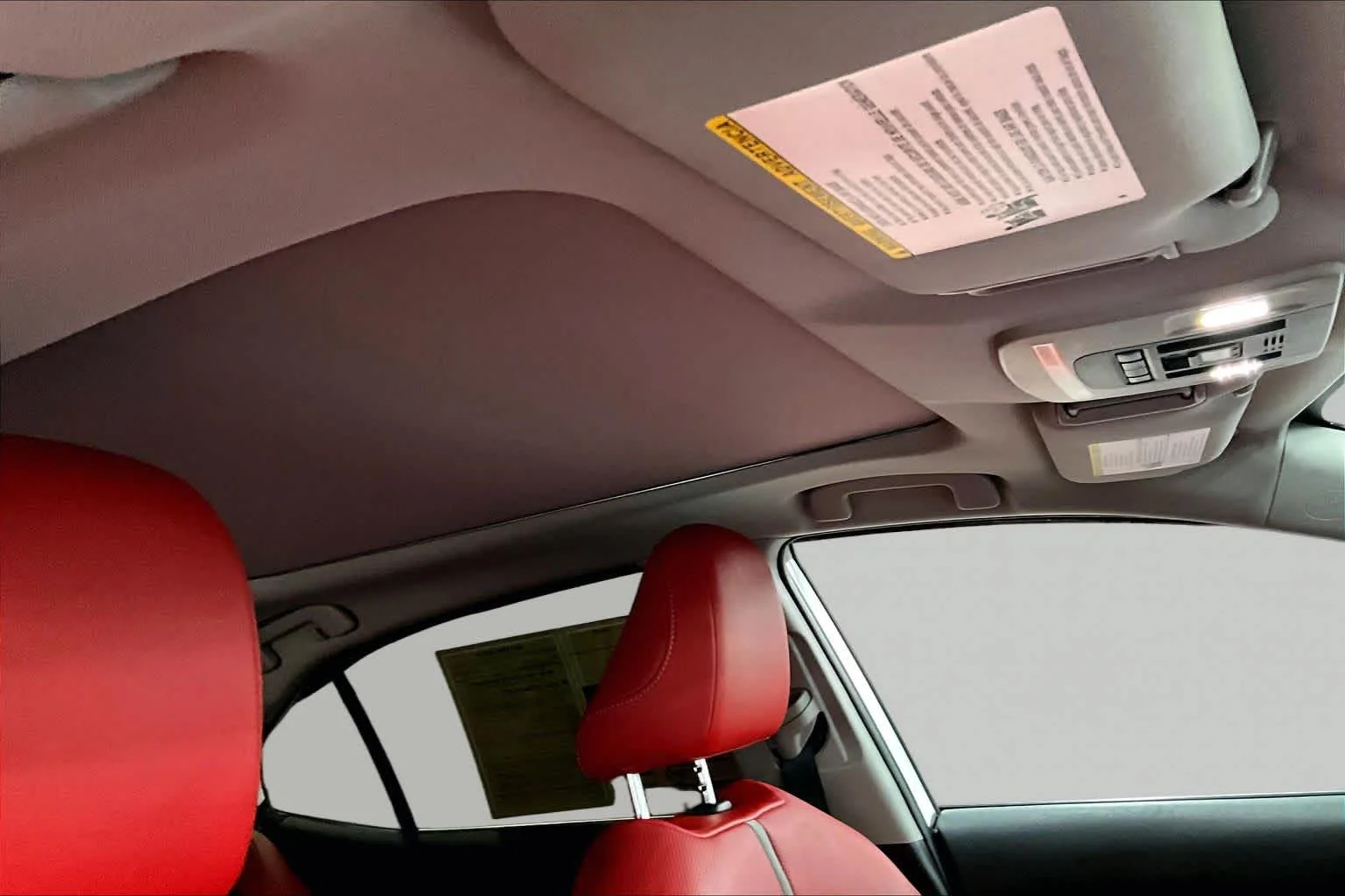 Used 2020 Wind Chill Pearl Toyota XSE image 13