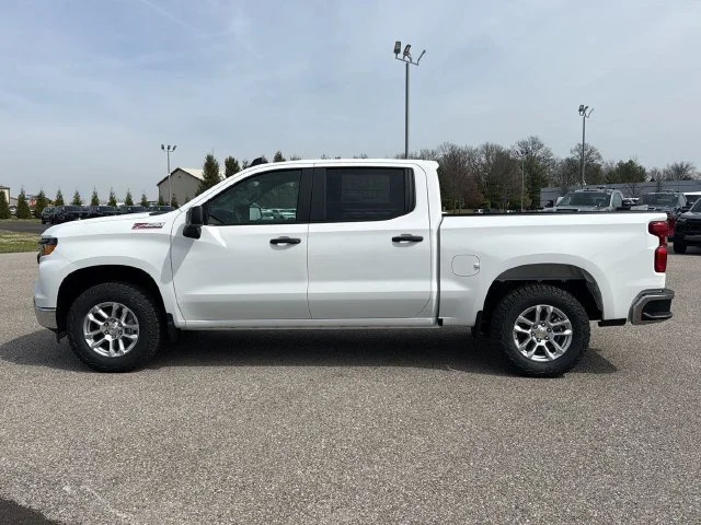 New 2026 Summit White Chevrolet WT image 6