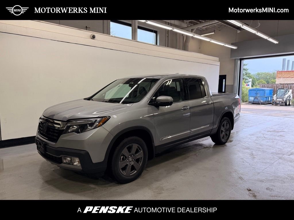 Used 2020 Silver Honda  image 1