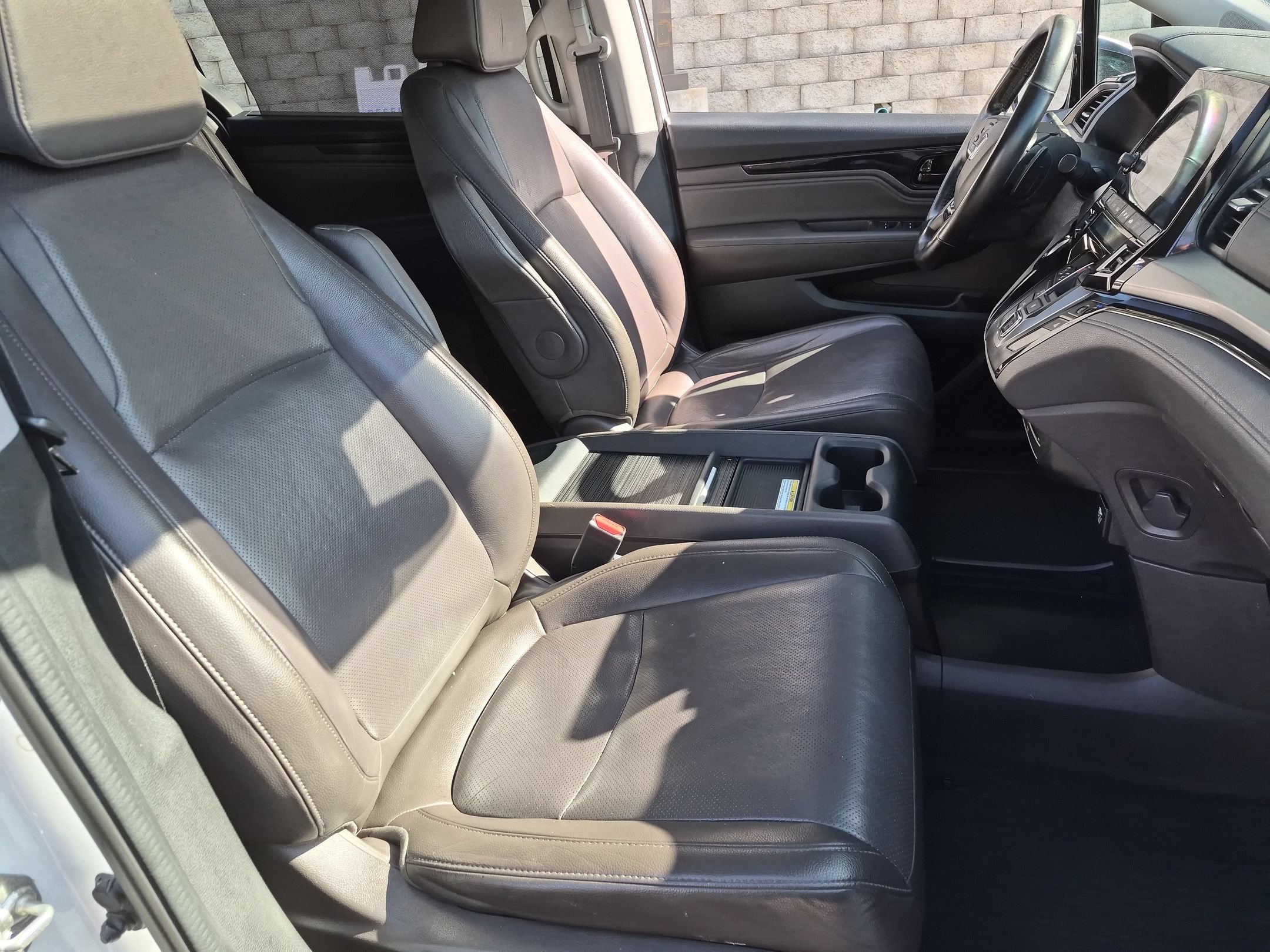 Used 2018 Diamond White Pearl Honda Elite image 31