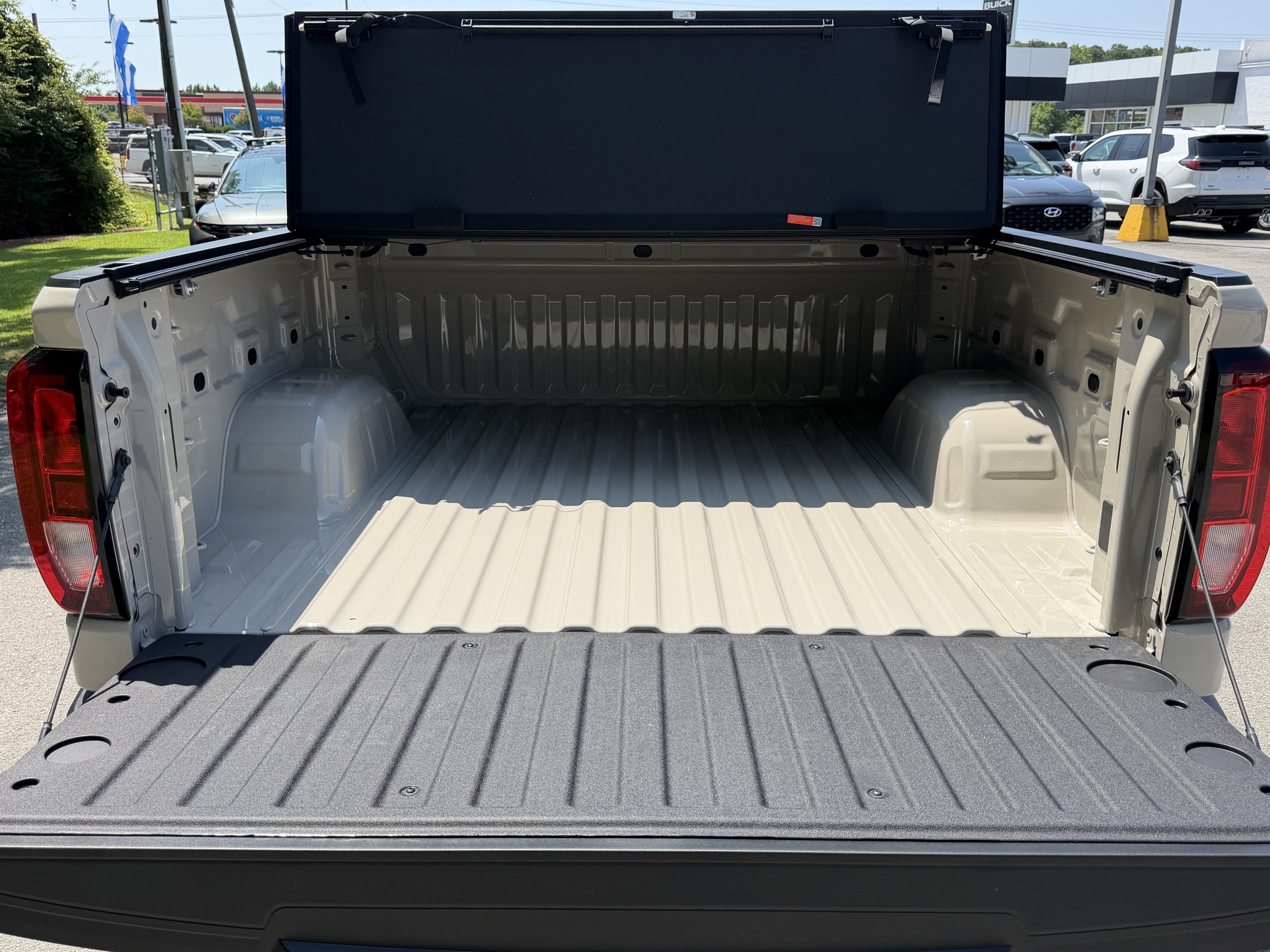 2026 GMC Sierra 1500 Pro - Photo 35