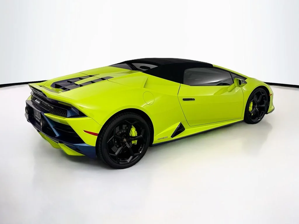 Used 2020  Lamborghini  image 37