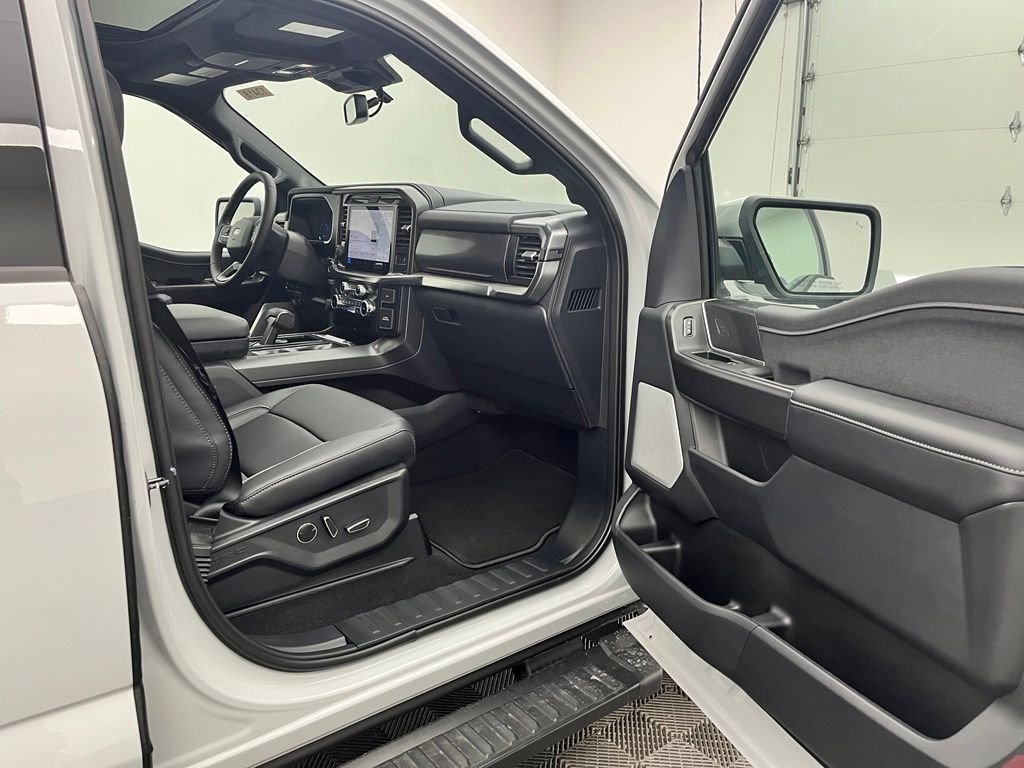New 2026 White Ford Lariat image 33