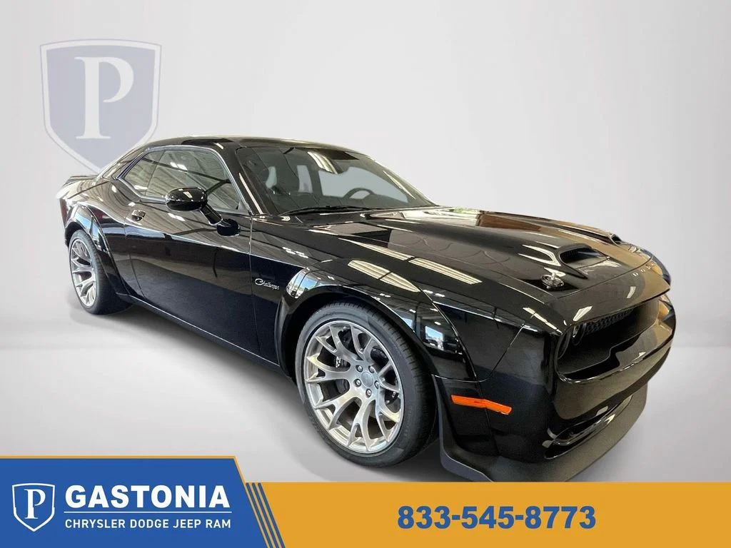 Used 2023 Black Dodge SRT Hellcat Redeye Widebody image 1