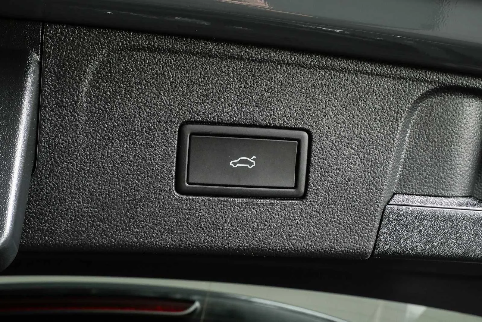 New 2026 Pure Gray Volkswagen 2.0T Peak Edition image 32