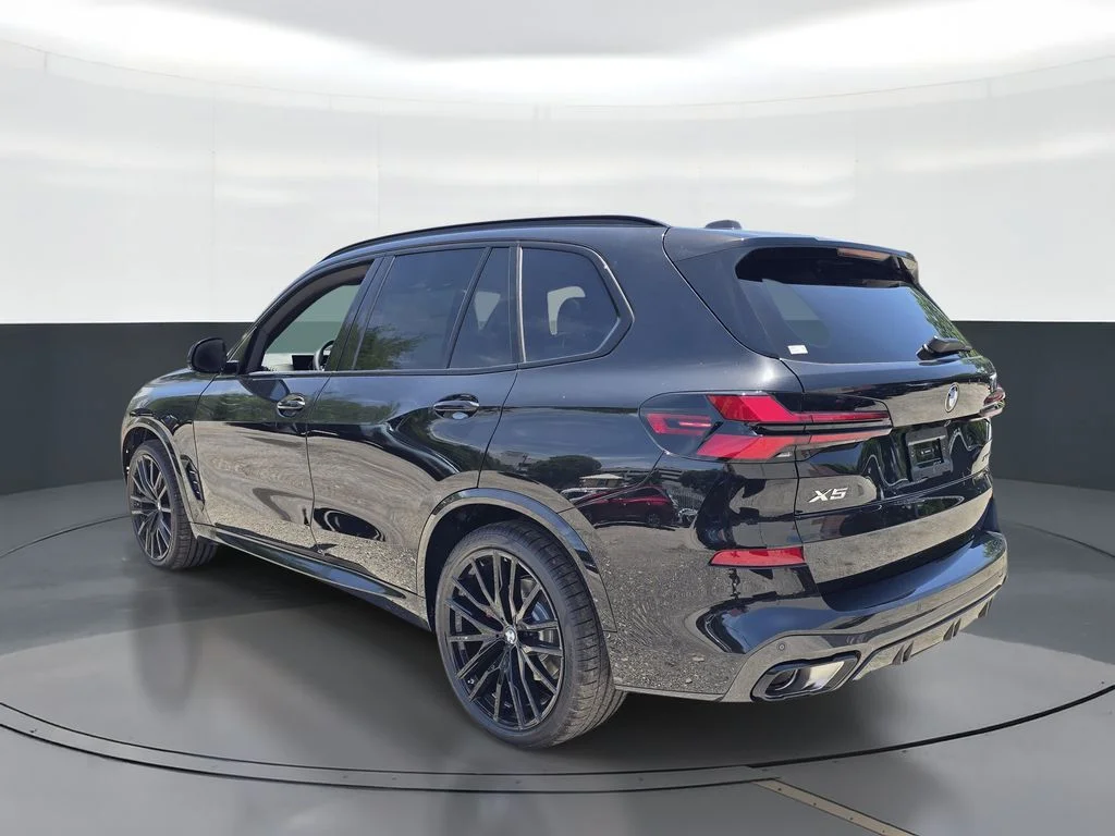 New 2026 Black BMW xDrive40i image 4