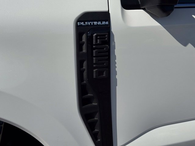 New 2027 Star White Metallic Tri-Coat Ford F-250® Platinum® image 10