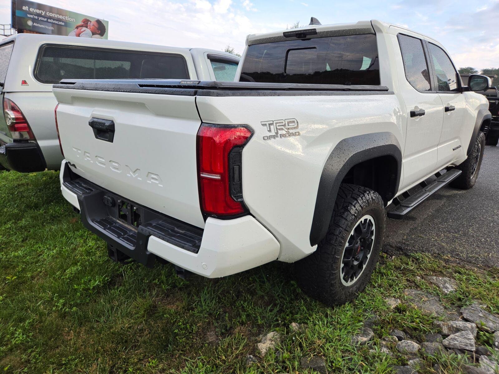 Used 2024 White Toyota SR5 image 7