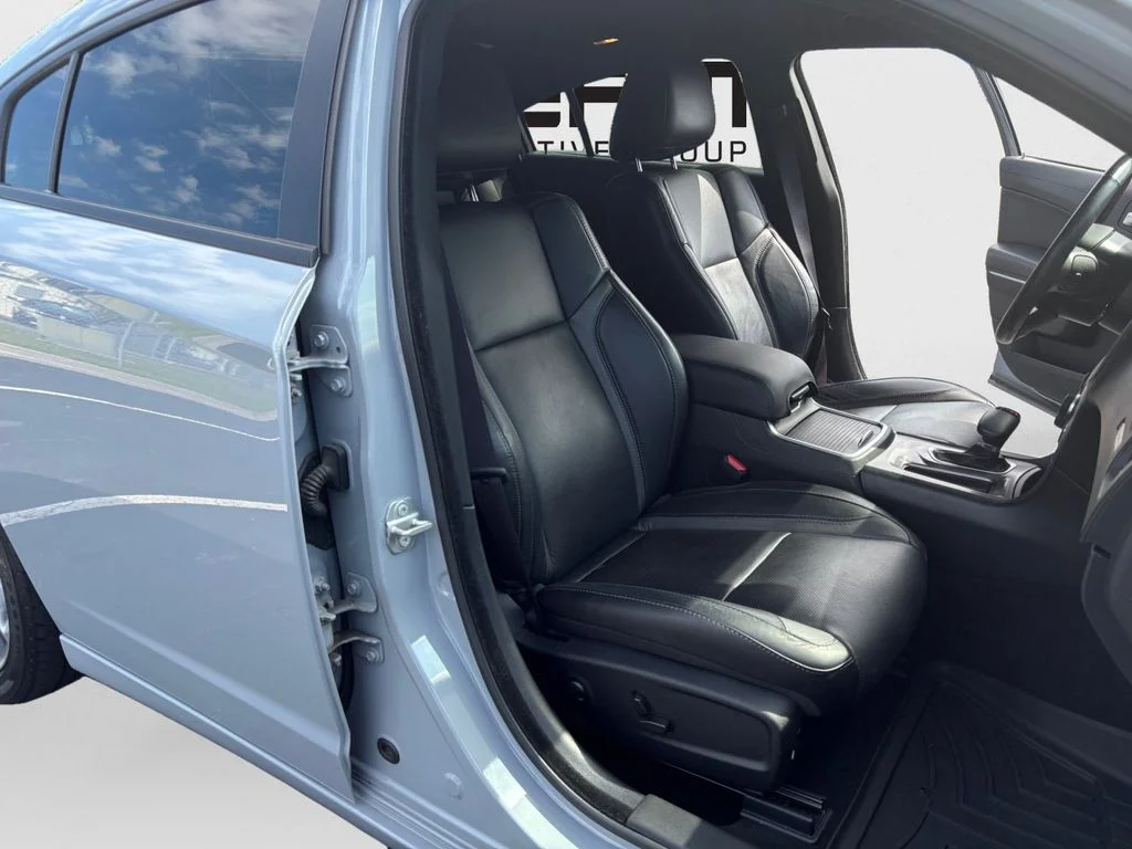 Used 2022 Gray Dodge SXT image 26