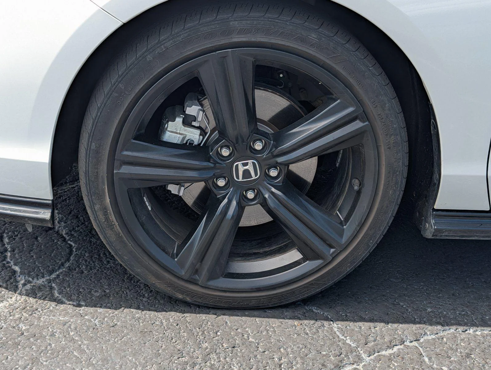 Used 2024 Platinum White Pearl Honda Sport-L image 9
