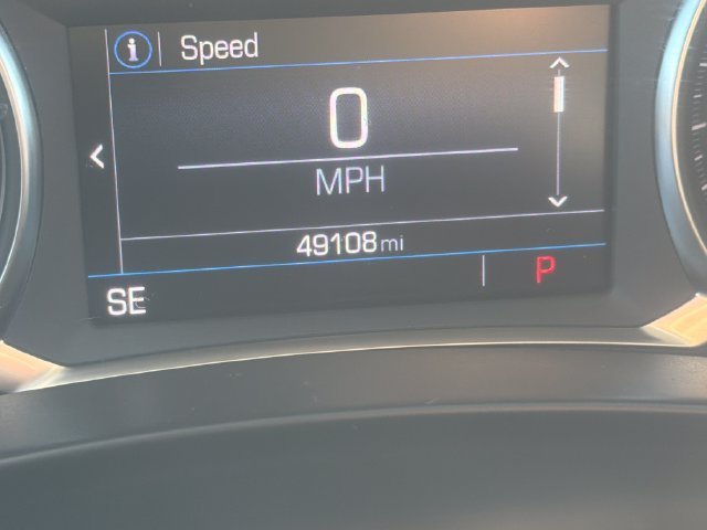 Used 2024 White GMC SLE image 20